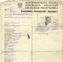 Польский паспорт, выданный в г. Кирове в 1942 г. ГАСПИ КО. Ф. Р-6799. Оп. 6. Д. СУ-7822. Л. 40.